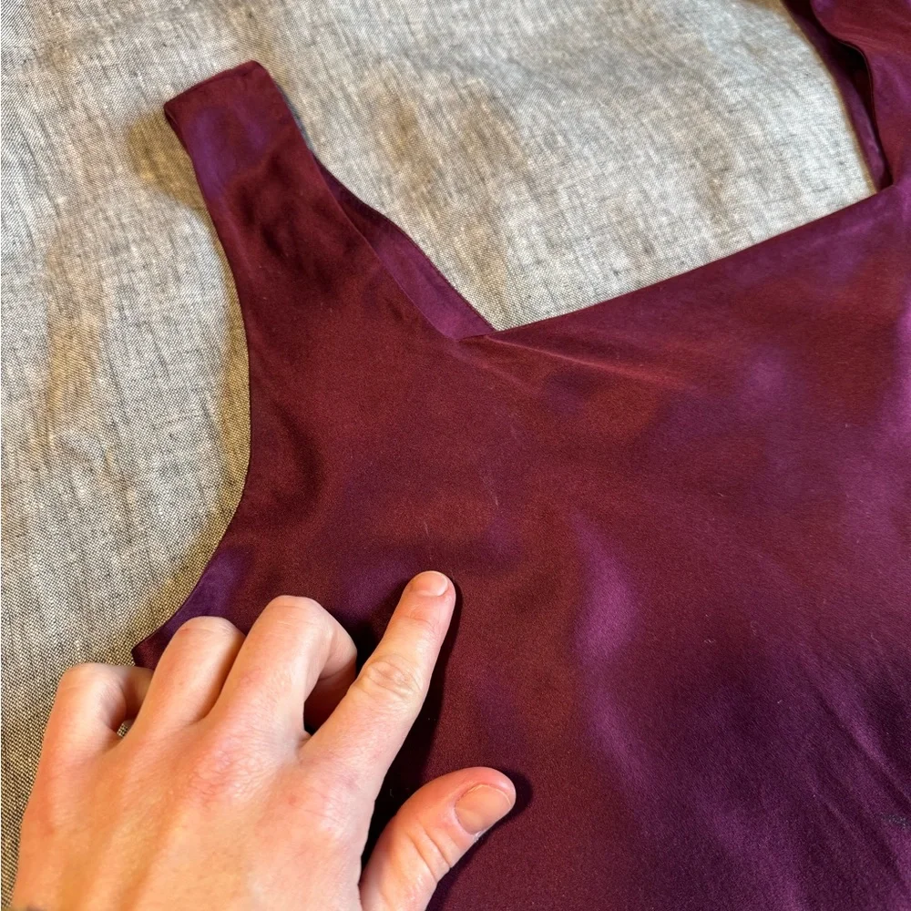 Nordstrom Intimates 100% Silk tank size large burgundy - Picture 6 of 10